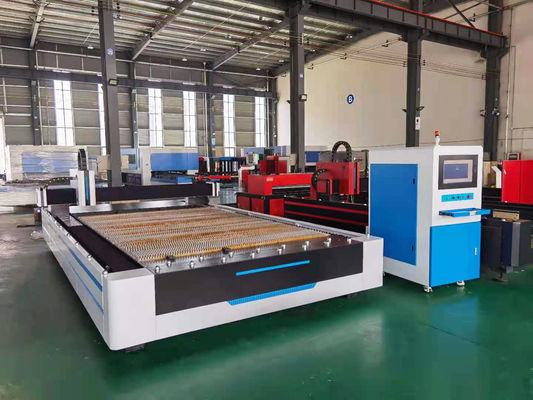 آلة القطع بليزر الألياف CE CNC WSX ضمان 3 سنوات 1KW 2KW 3KW 4KW 6KW 8KW 12KW 15KW