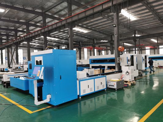 IPG فايبر ليزر CNC آلة القطع 1000W للصلب الخفيف 10 ملم