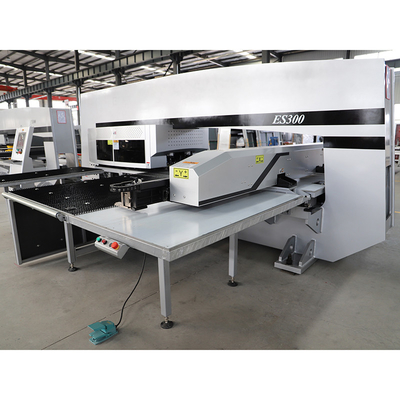 300 KN الهيدروليكية CNC برج لكمة الصحافة آلة ثقب اللكم الأوتوماتيكية نوع O